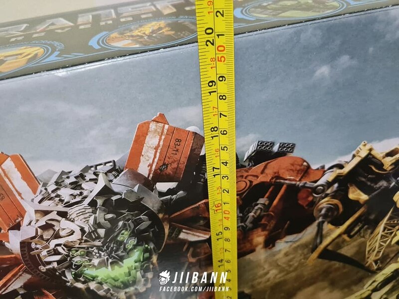 Transformers Studio Series Devastator Box Set In Hand Images  (7 of 10)